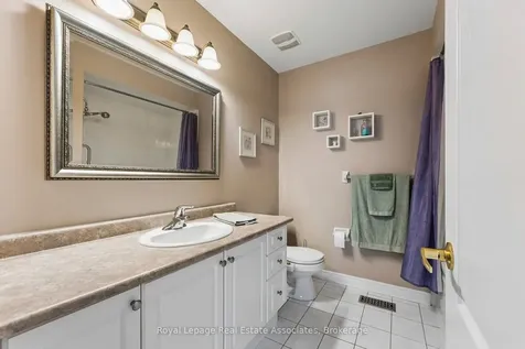 9 Falconwood Place Brampton ON L6R 3J3