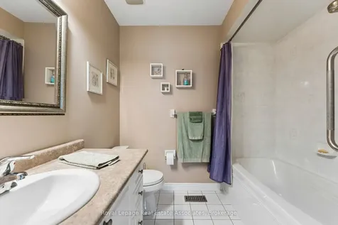 9 Falconwood Place Brampton ON L6R 3J3