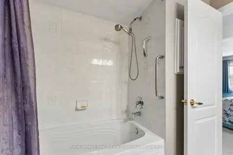 9 Falconwood Place Brampton ON L6R 3J3