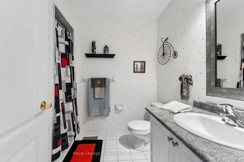 9 Falconwood Place Brampton ON L6R 3J3