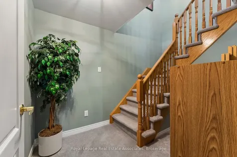 9 Falconwood Place Brampton ON L6R 3J3