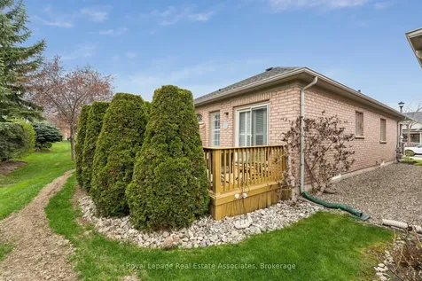 9 Falconwood Place Brampton ON L6R 3J3