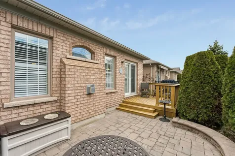 9 Falconwood Place Brampton ON L6R 3J3