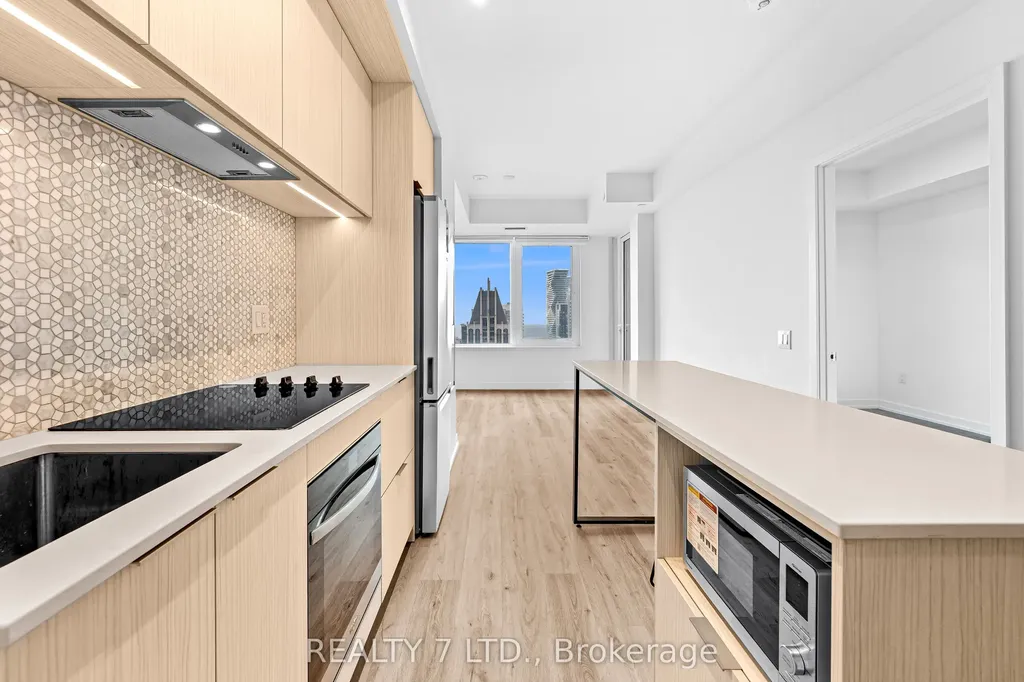 395 Square One Drive Mississauga ON L5B 0P6