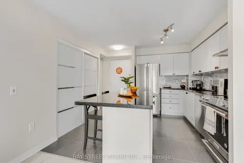 55 Strathaven Drive Mississauga ON L5R 4G9
