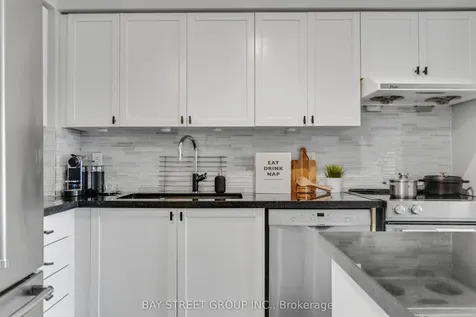 55 Strathaven Drive Mississauga ON L5R 4G9