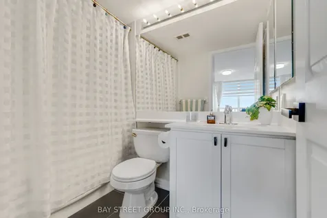 55 Strathaven Drive Mississauga ON L5R 4G9