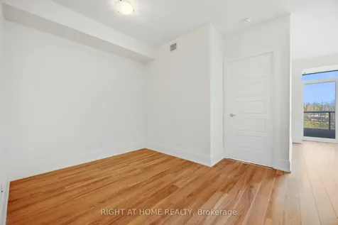 15 Viking Lane Toronto ON M9B 0A4