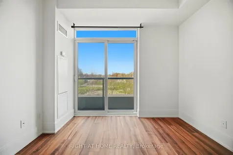 15 Viking Lane Toronto ON M9B 0A4
