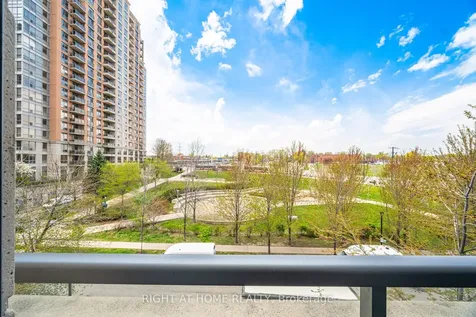 15 Viking Lane Toronto ON M9B 0A4