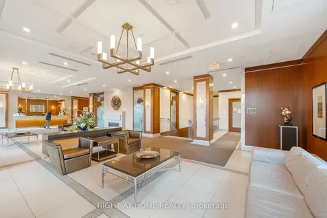 15 Viking Lane Toronto ON M9B 0A4