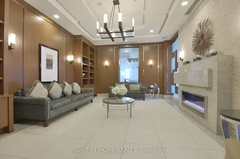 15 Viking Lane Toronto ON M9B 0A4