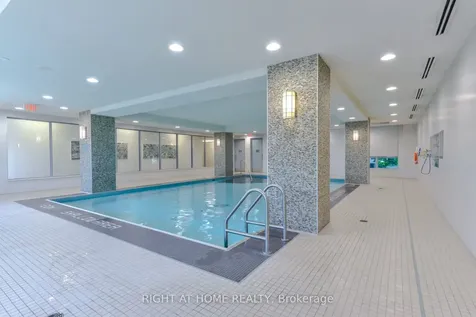15 Viking Lane Toronto ON M9B 0A4