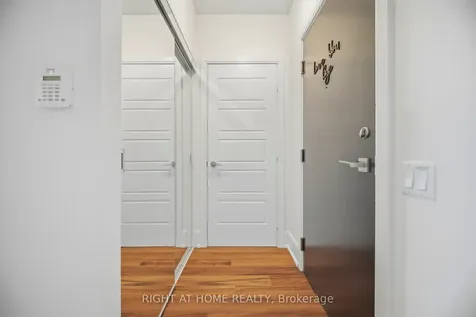 15 Viking Lane Toronto ON M9B 0A4