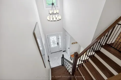 280 Nottingham Drive Oakville ON L6H 4H9