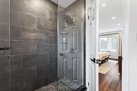280 Nottingham Drive Oakville ON L6H 4H9