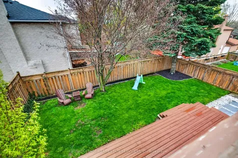 280 Nottingham Drive Oakville ON L6H 4H9