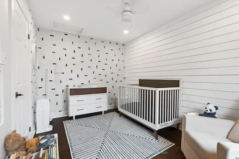 280 Nottingham Drive Oakville ON L6H 4H9