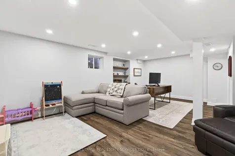 280 Nottingham Drive Oakville ON L6H 4H9