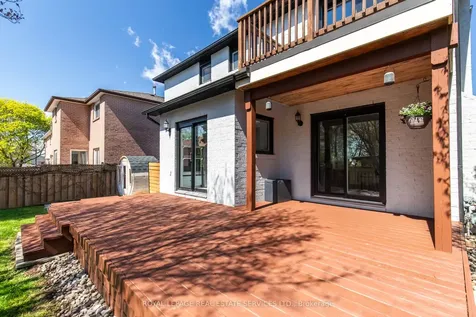 280 Nottingham Drive Oakville ON L6H 4H9