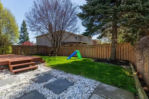 280 Nottingham Drive Oakville ON L6H 4H9