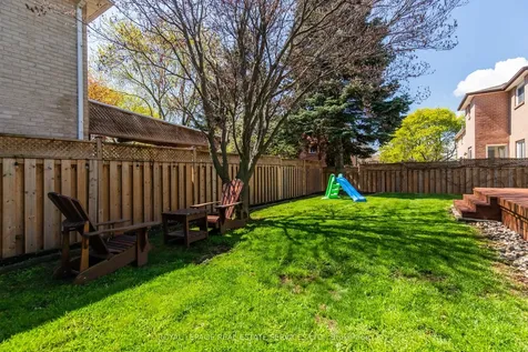 280 Nottingham Drive Oakville ON L6H 4H9