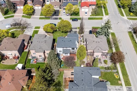 280 Nottingham Drive Oakville ON L6H 4H9