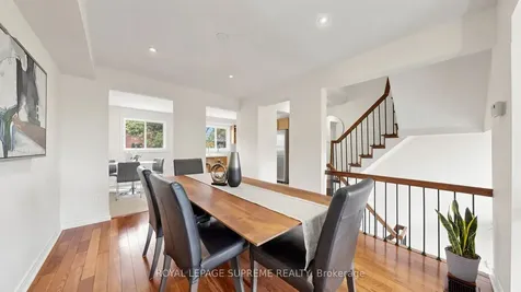 4165 Fieldgate Drive Mississauga ON L4W 2M9