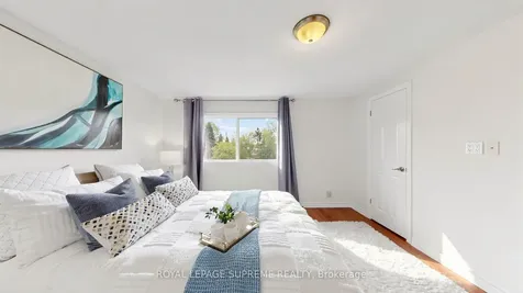 4165 Fieldgate Drive Mississauga ON L4W 2M9