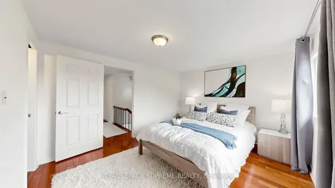 4165 Fieldgate Drive Mississauga ON L4W 2M9