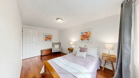 4165 Fieldgate Drive Mississauga ON L4W 2M9