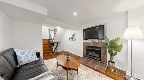 4165 Fieldgate Drive Mississauga ON L4W 2M9