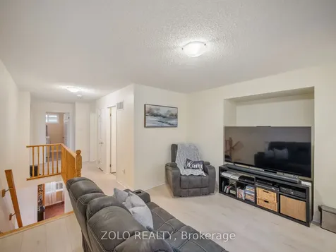818 Cousens Terrace Milton ON L9T 0G1