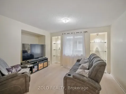 818 Cousens Terrace Milton ON L9T 0G1