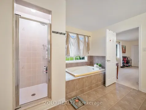 818 Cousens Terrace Milton ON L9T 0G1