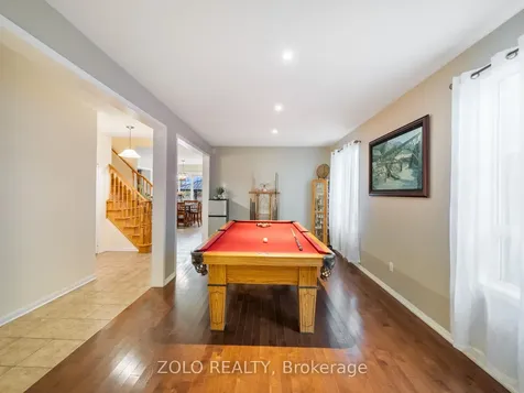 818 Cousens Terrace Milton ON L9T 0G1