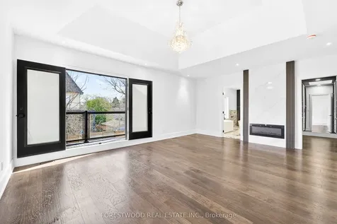 193 Mateo Place Mississauga ON L5A 2K4
