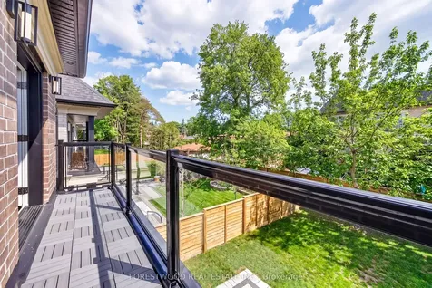 193 Mateo Place Mississauga ON L5A 2K4