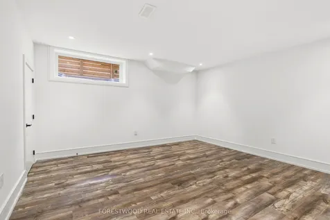 193 Mateo Place Mississauga ON L5A 2K4