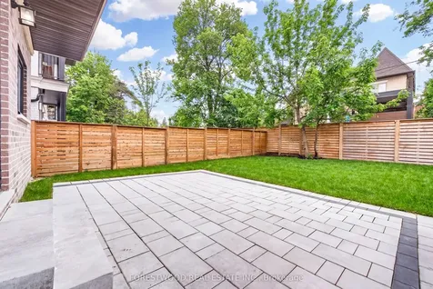 193 Mateo Place Mississauga ON L5A 2K4