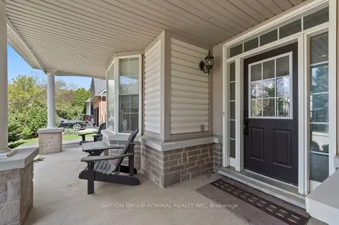 5948 Chercover Court Burlington ON L7L 6T2