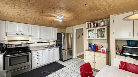 137 Campbell Avenue Toronto ON M6P 3V1