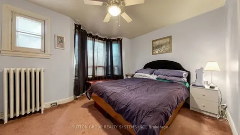 137 Campbell Avenue Toronto ON M6P 3V1