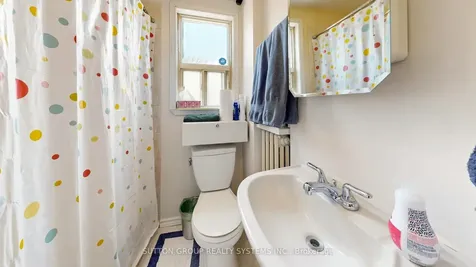 137 Campbell Avenue Toronto ON M6P 3V1