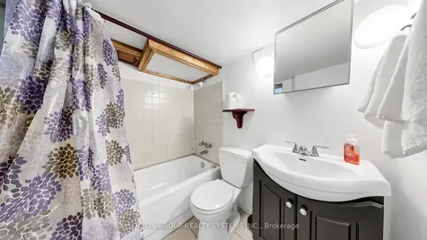 137 Campbell Avenue Toronto ON M6P 3V1