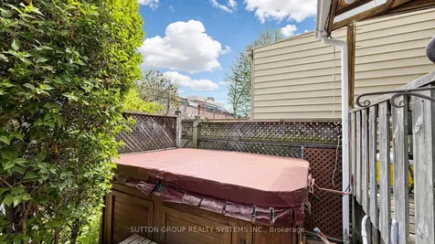 137 Campbell Avenue Toronto ON M6P 3V1