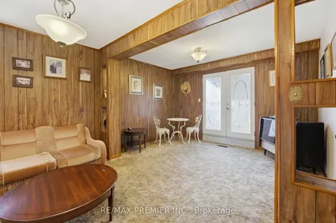 40 Donofree Road Toronto ON M6L 2P5