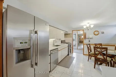 40 Donofree Road Toronto ON M6L 2P5