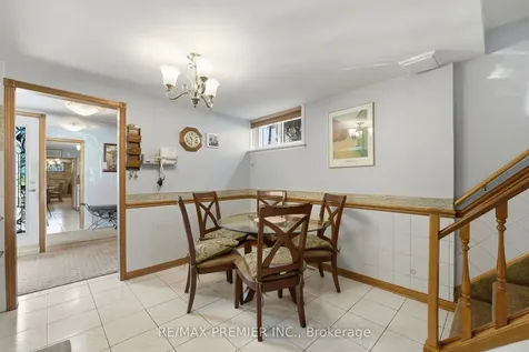 40 Donofree Road Toronto ON M6L 2P5