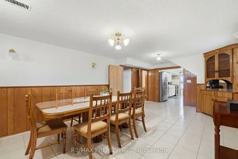 40 Donofree Road Toronto ON M6L 2P5